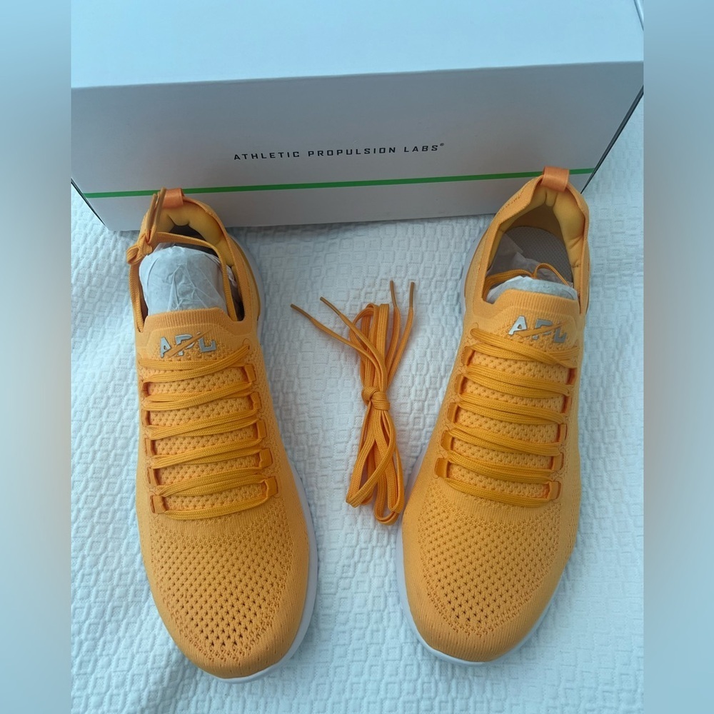 APL MEN'S TECHLOOM BREEZE IN MANGO SILVER AND WHITE SNEAKERS